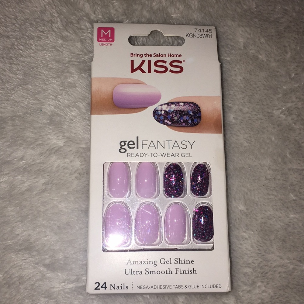 Kiss artificial nails